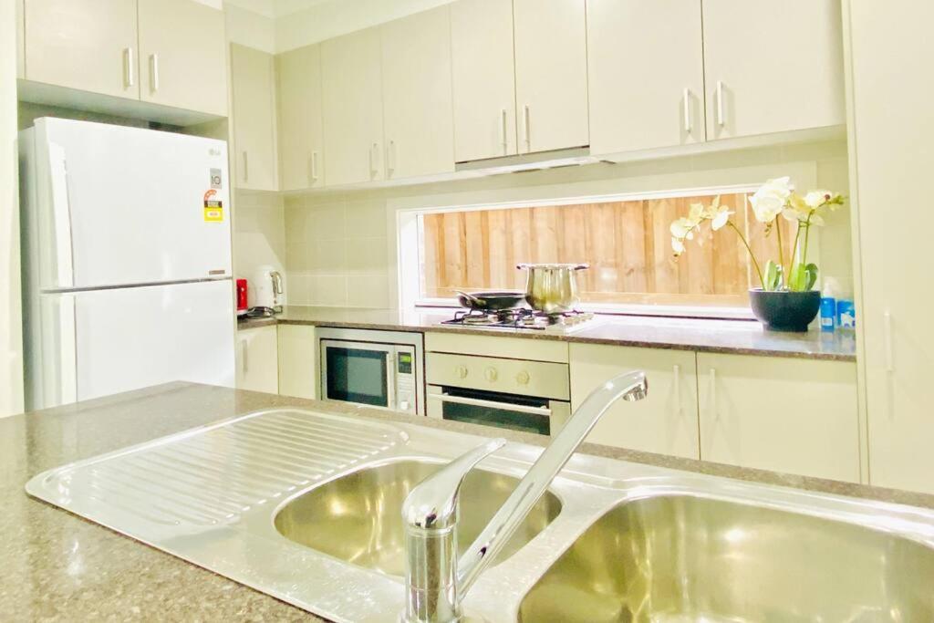 Kellyville 5Br Near Park And Shopping Mall Luaran gambar